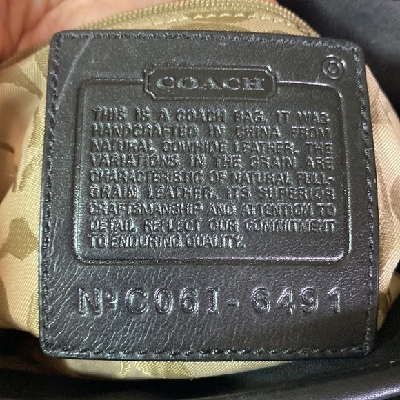 Coach Hampton Legacy 6491 black roomy leather 1 compartment adjustable straps - Picture 14 of 15